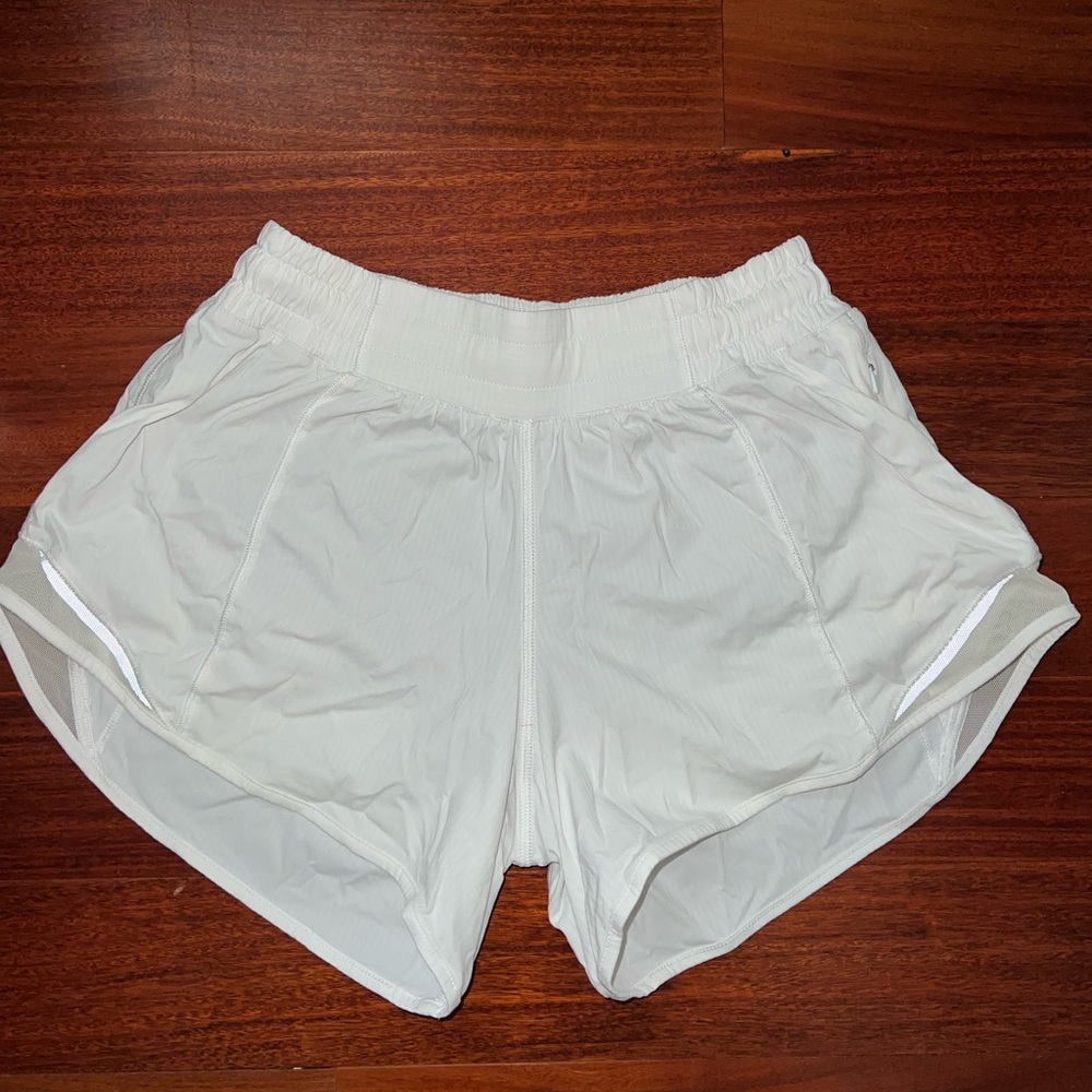Lululemon Hotty Hot Low-Rise 4” Shorts